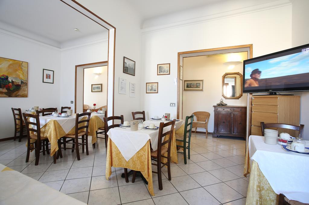 Hotel Casa Del Lago Florence Exterior photo